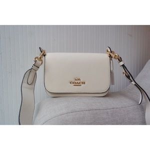 NWT Coach small jes messenger purse